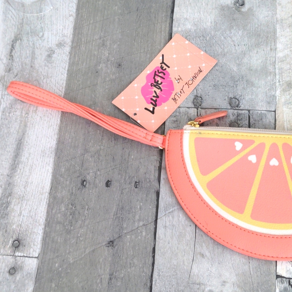 NWT Betsey Johnson Grapefruit Slice Wristlet - Picture 3 of 7